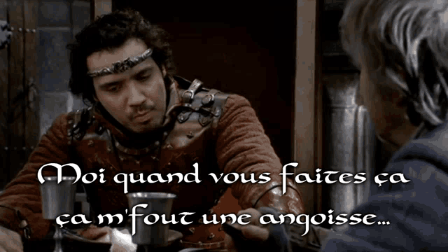 https://pics.fl0w.fr/images/2026/07/15/kaamelott-arthur.gif